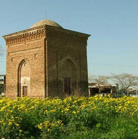 منطقهٔ «کوسان» یا همان کوهستان، دارای قدمت بسیار زیادی است و تاریخ آن به قبل از اسلام و حتی قبل از تاریخ بر می‌گردد.